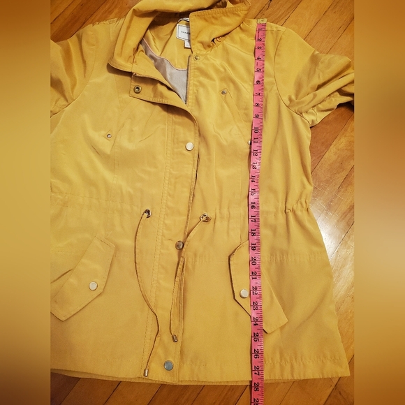 Charter Club Water Resistant jacket. Rain. Yellow. Women size M. No hood. - Picture 6 of 15